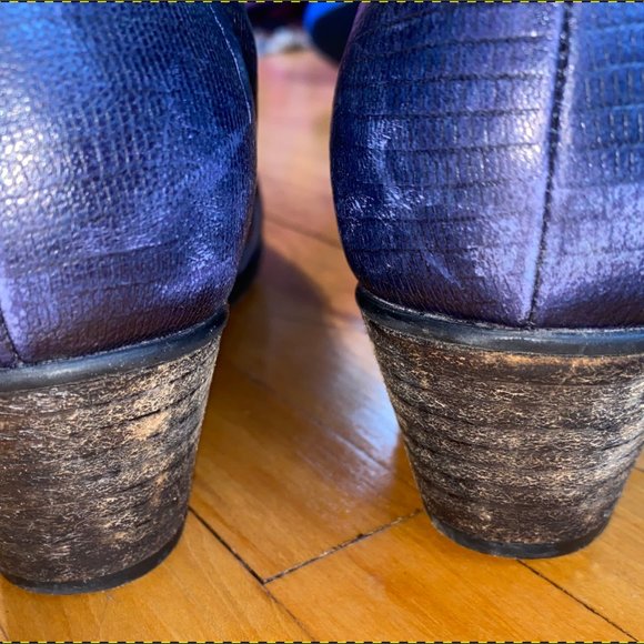 Adored Blue Leather Snakeskin Steve Madden Booties. Slip on and wedge heels. - Picture 6 of 8